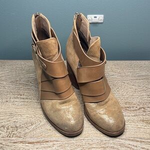 Isola Gold and Tan Ankle Boots